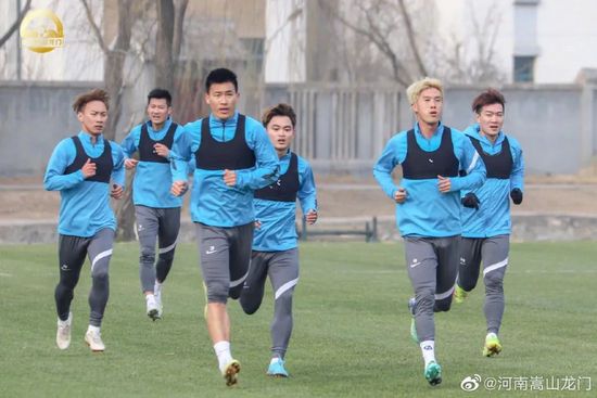以新演员名义