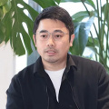 玖辛奈脱了内裤撅起来屁股被打